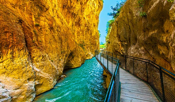 ساکلیکنت انتالیا